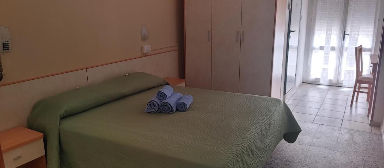 Hotel Adriatico Bellaria-Igea Marina Eksteriør billede