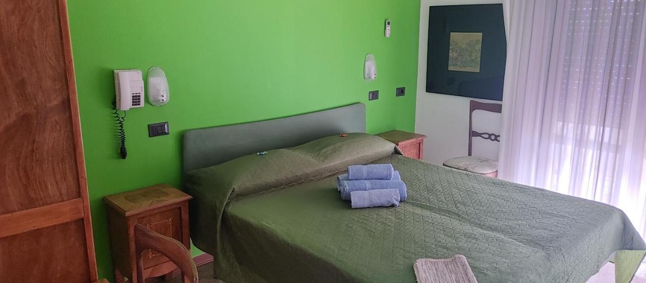 Hotel Adriatico Bellaria-Igea Marina Eksteriør billede