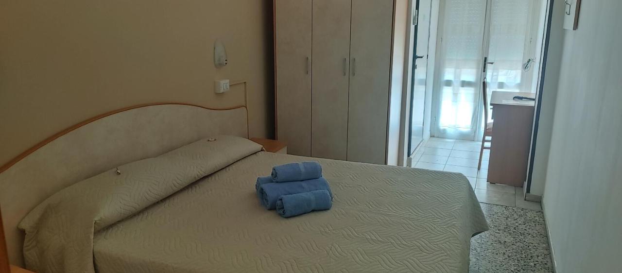 Hotel Adriatico Bellaria-Igea Marina Eksteriør billede