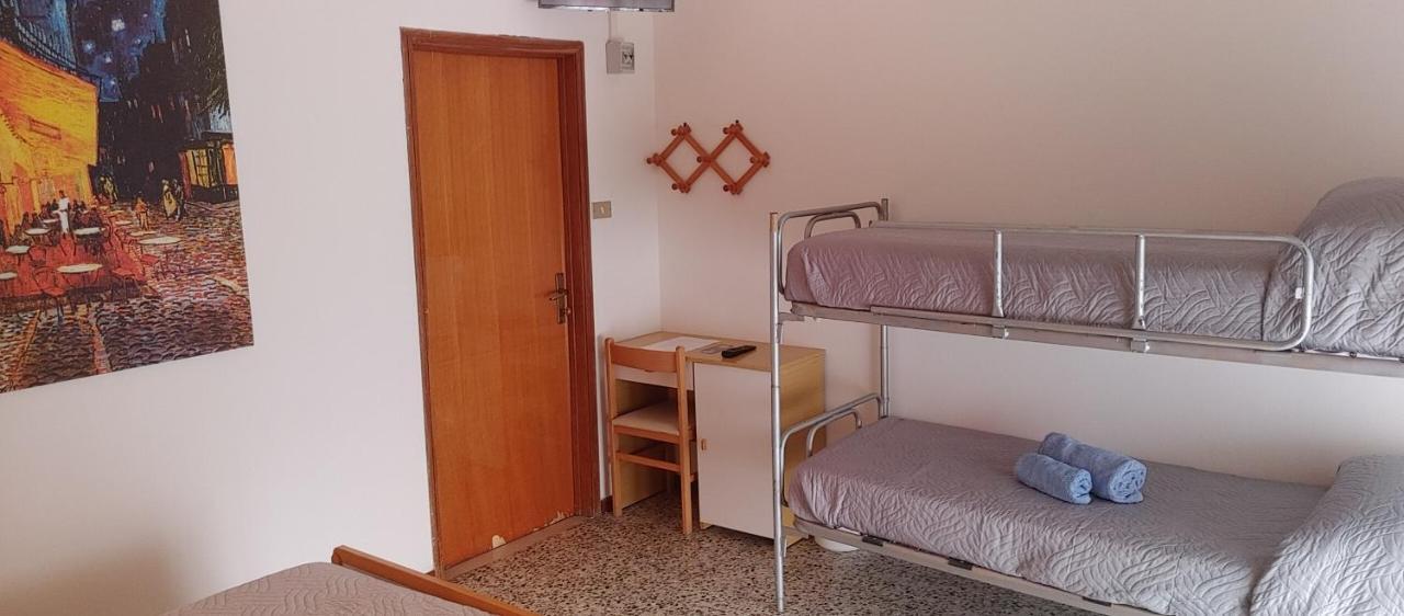 Hotel Adriatico Bellaria-Igea Marina Eksteriør billede