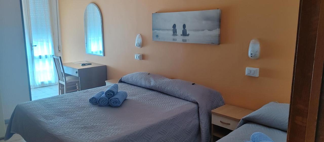 Hotel Adriatico Bellaria-Igea Marina Eksteriør billede
