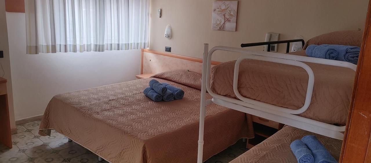 Hotel Adriatico Bellaria-Igea Marina Eksteriør billede